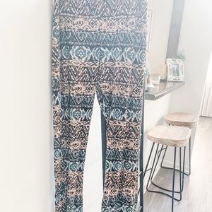 HIP Aztec Leggings